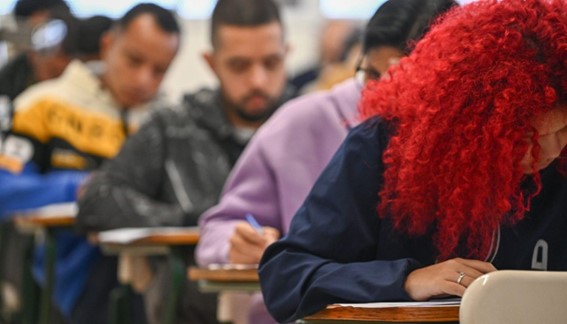 Estudantes de Fatecs podem concorrer a bolsas de graduação do Santander Universidades